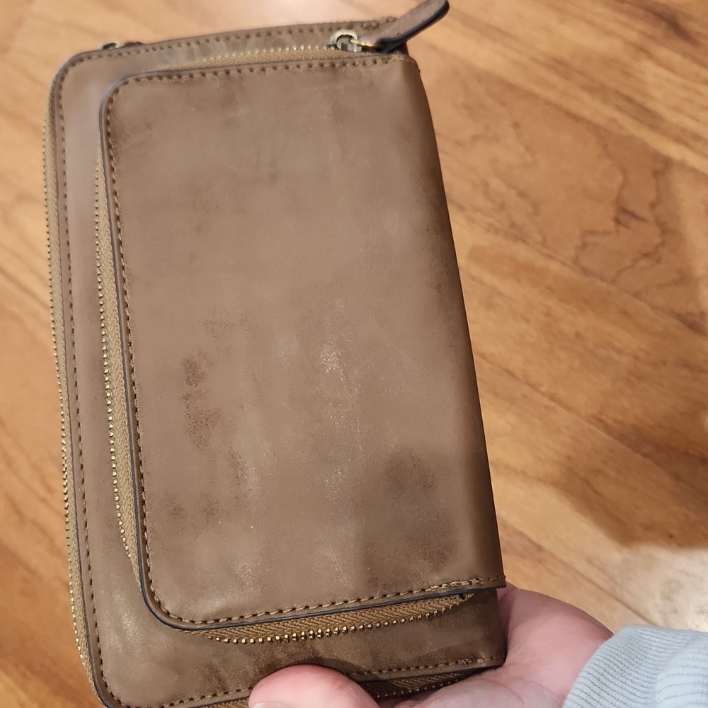 JOY Tan Leather‎ purse